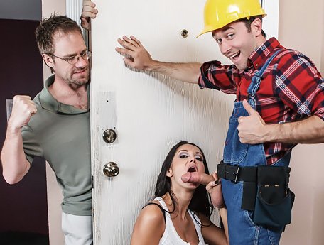 Watch Ava - My husband does not know that I suck builder's cock video