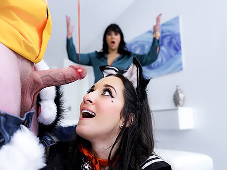 Watch My Step Sister Became A Quadrober But Our Step Mom Doesn't Judge Us video