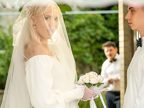 Watch Young Bride Cheats On Her Groom During Wedding Ceremony video